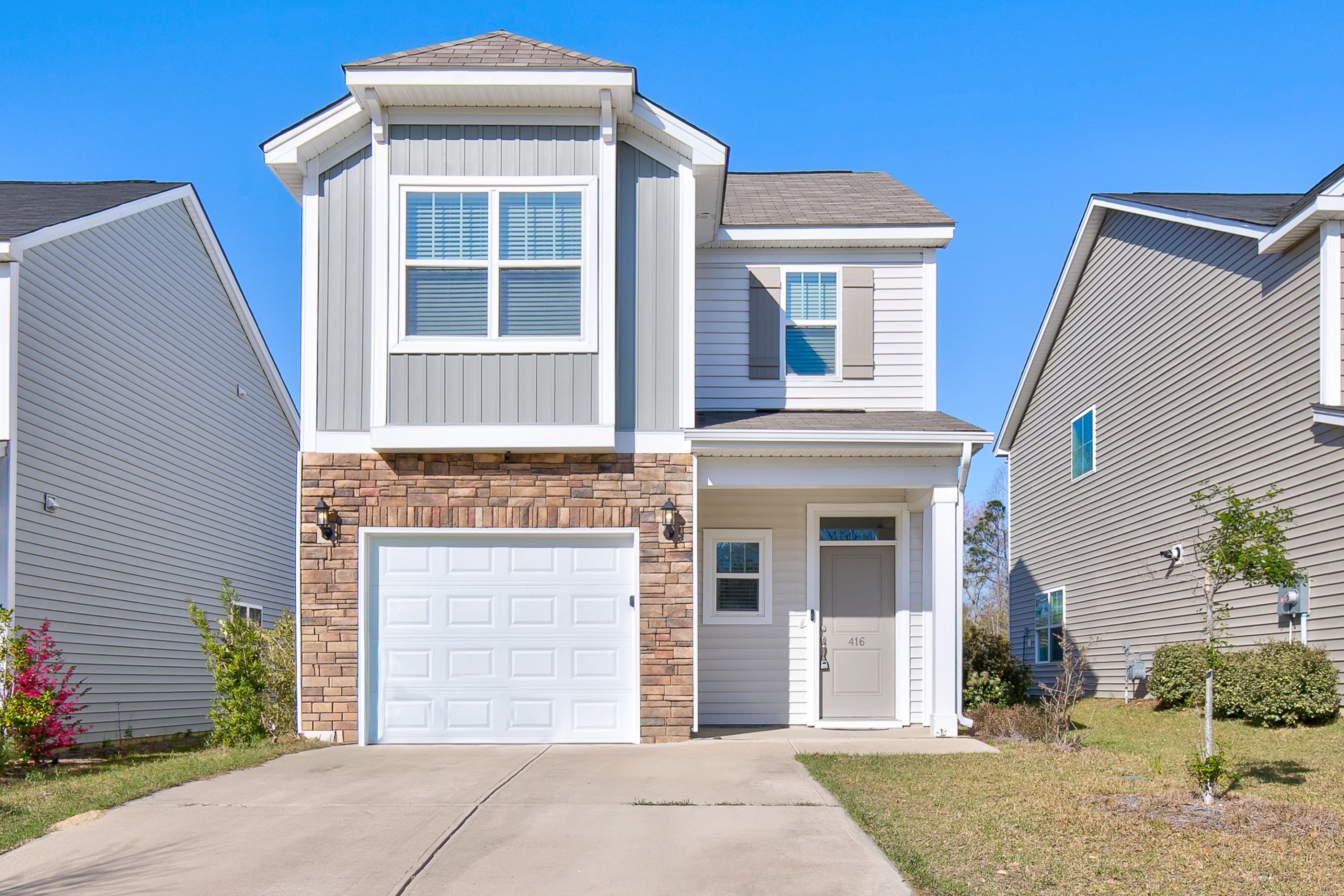 416 Sandfarm Trail